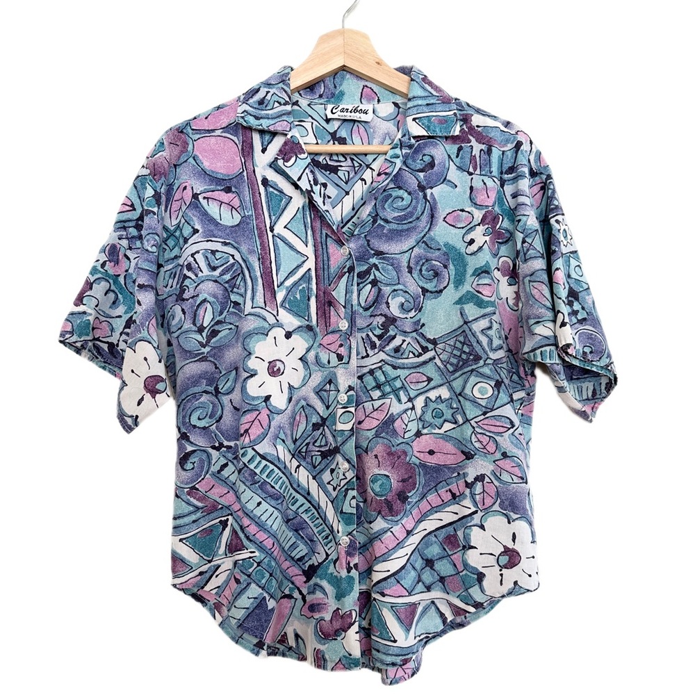 Vintage Floral Pastel Button Up Top With Short Sleeves